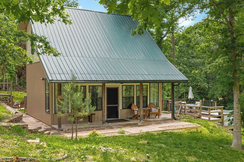 Big Pine Holler | Cozy Cabin with Hot Tub - Image 1