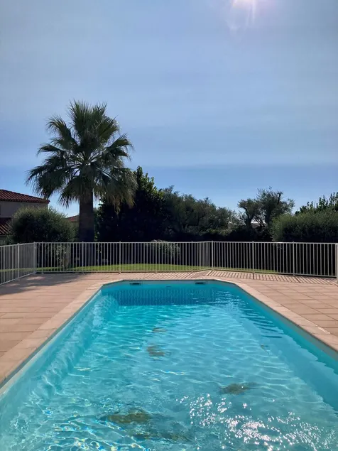Terrace, pool, air conditioning, sea view, near beach, sleeps 4, Antibes - Image 1
