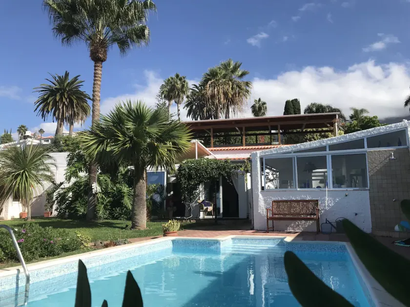 Soleggiato chalet, vista sull'Atlantico e sul Teide, WiFi gratuito, giardino, piscina, barbecue - Image 1