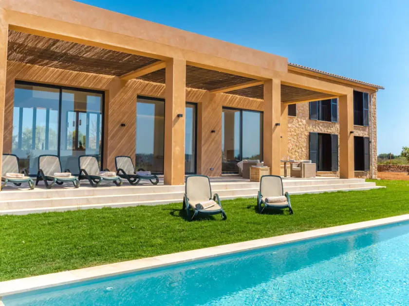Fantastisk privat feriebolig med klimaanlæg, privat pool, WIFI, TV, gårdhave og panorama udsigt - Image 1