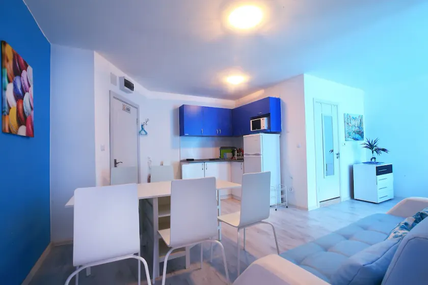 2-bedroom Deluxe apartment in MiniSmart Complex - Image 1