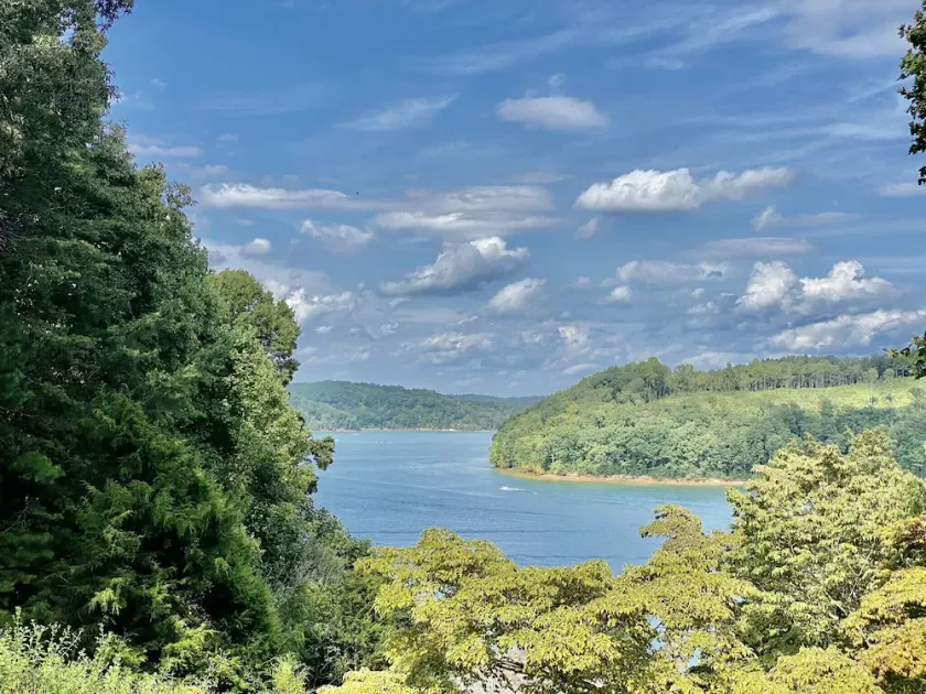 Little Buck Bungalow - Deerfield Lake View Home on Norris Lake - Image 1