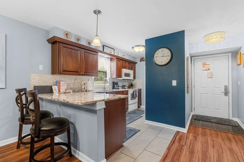 Uniquely charming Pet Friendly 2 Bed condo near the strip at Pointe Royale! - Image 1
