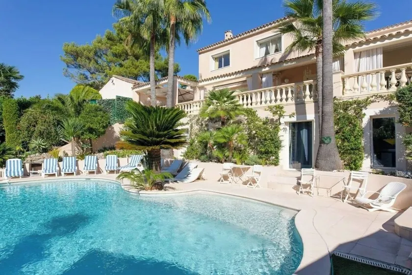15 min. walk from beaches VILLA PISCINE SPA HAMMAN SAUNA MINI GOLF 16/20 pers.  - Image 1
