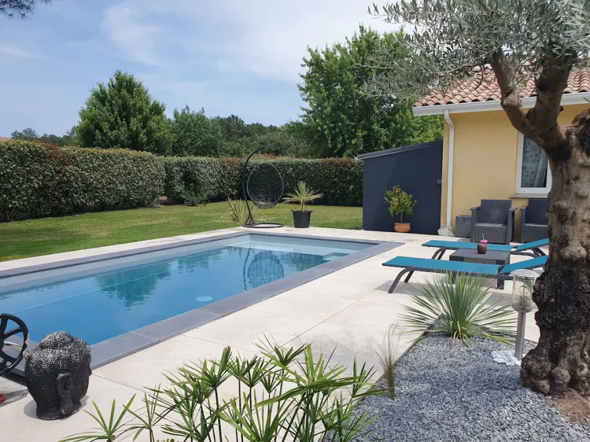 House with private pool, in a quiet location close to Mimizan.  - Image 1