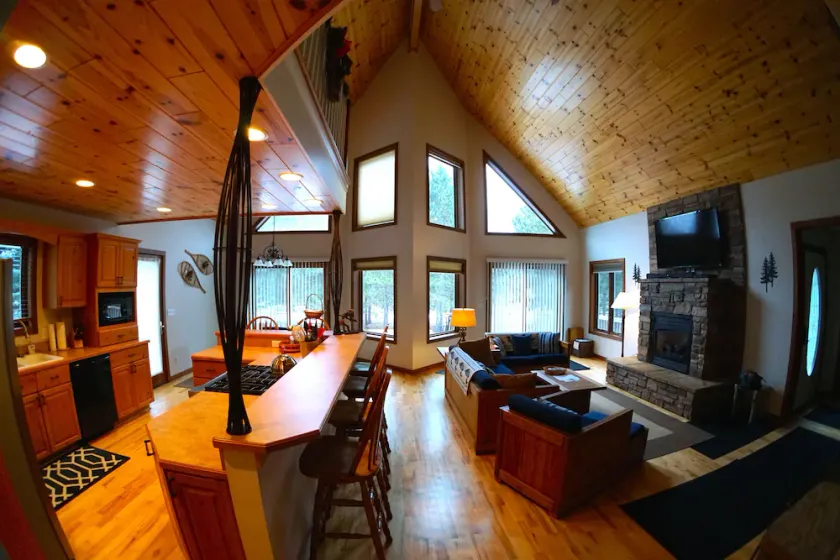 Außergewöhnliches Chalet in der Nähe von Harbour, Nubs Nob und Boyne Highlands Ski & Golf Resort - Image 1