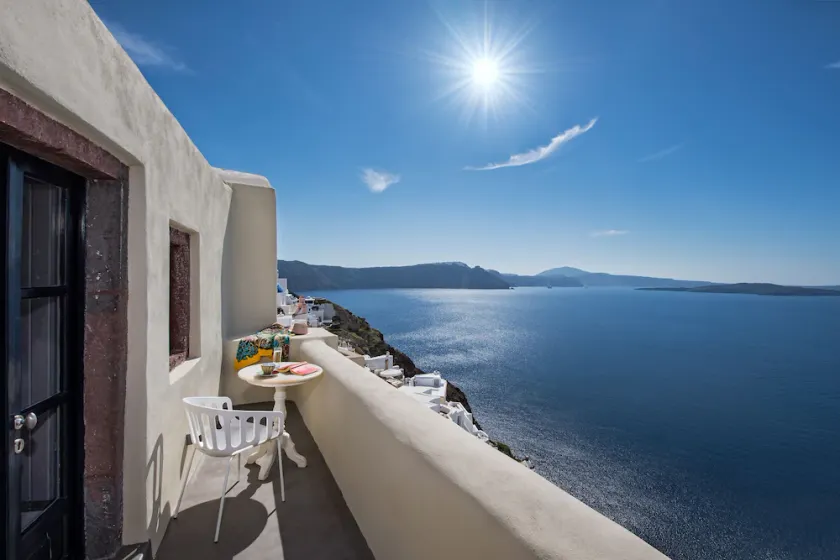 Aerie belle maison, coeur de la colonie traditionnelle d'Oia, vue Caldera - Image 1