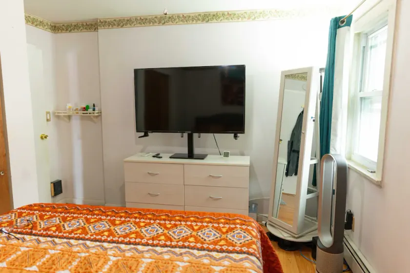 Cozy Furnished Ranch! Pet friendly! 22 min. to MetLife Stadium! - Image 1