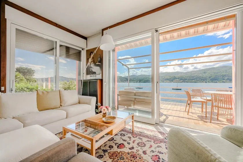 Italian Lakes Lakeside Villa With Direct Lake Access - Image 1