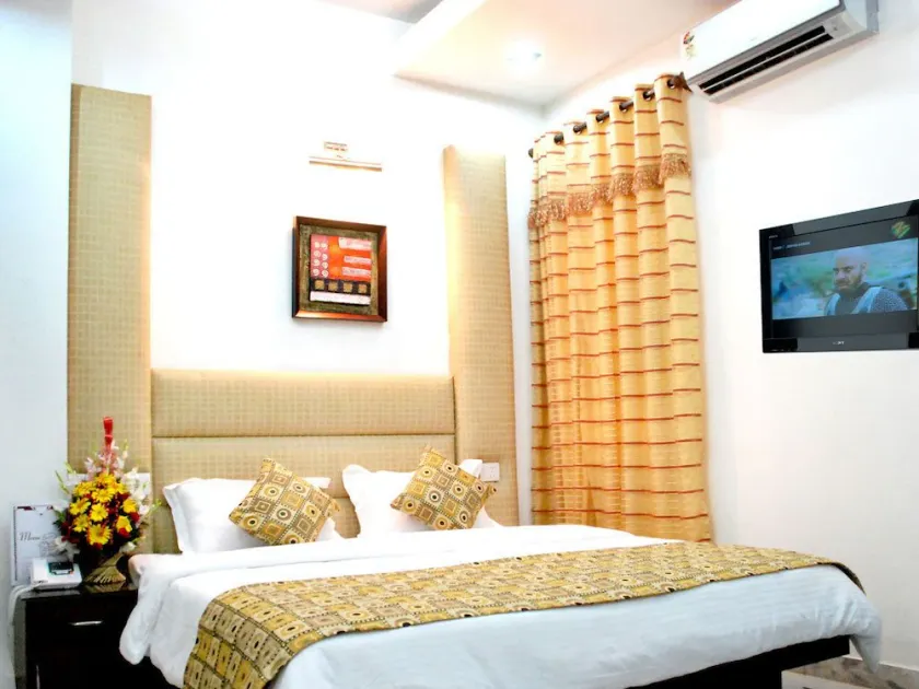 East Inn Hotel - Image 1
