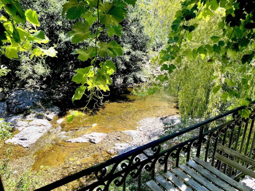 Maison les pieds dans l'eau - Image 1