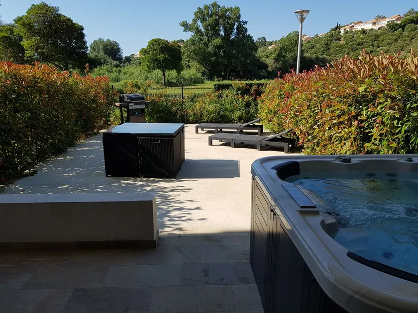 Apartment T2 55 m² terrace 4ps, air conditioning, jacuzzi... - Image 1