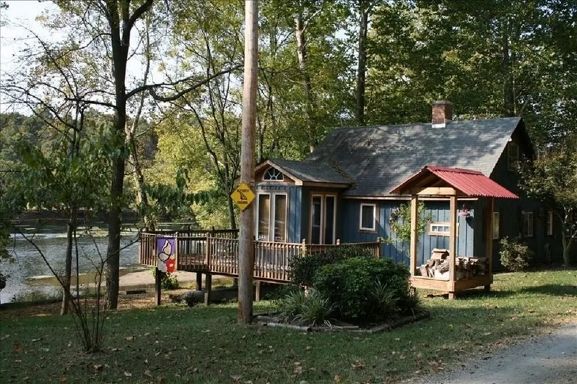 Waterfront Cabin On The New River - Nära Virginia Tech & Radford University - Image 1