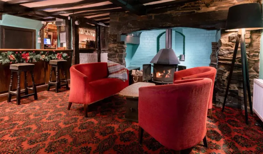 The lion hotel  - Image 1