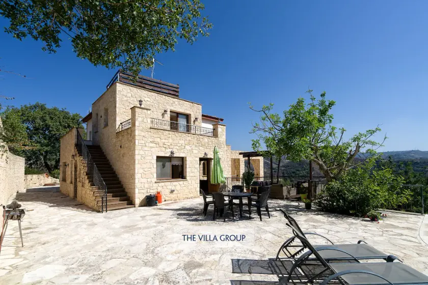 6 bedroom stone built Villa with private pool in Miliou - Image 1