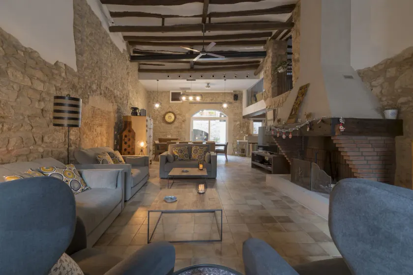 Neus i Sisco Country House em Almatret - Image 1