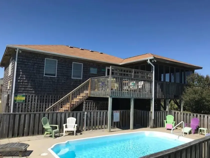 3 Bedroom with a private pool and hot tub in SNH! Short walk to the beach. - Image 1