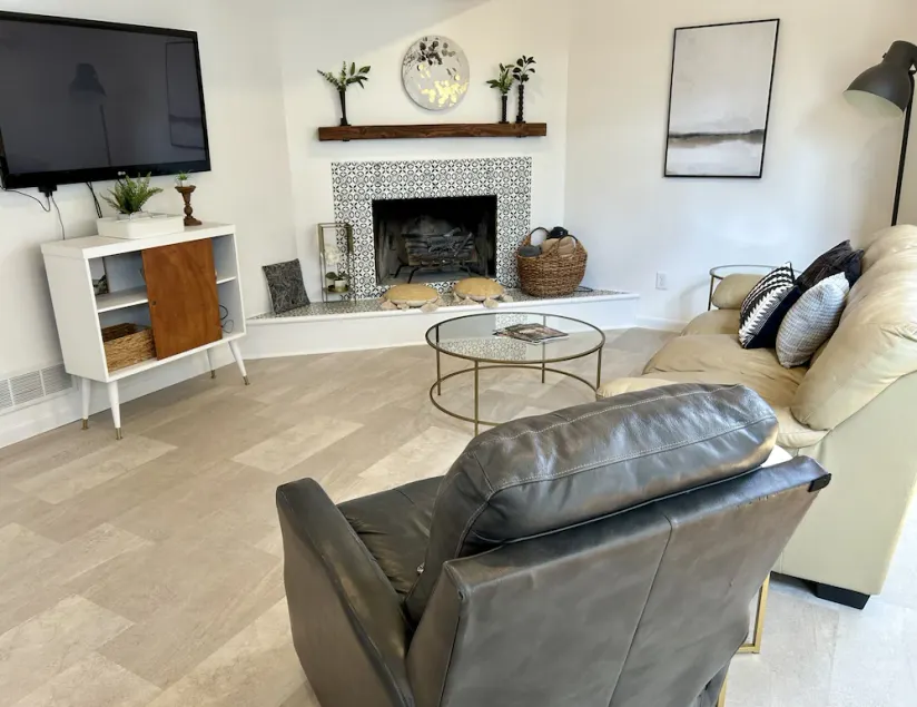 2bed/2bath Large bright and comfortable home - Image 1