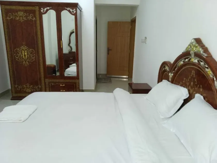 Loban Hotel Apartment - Image 1