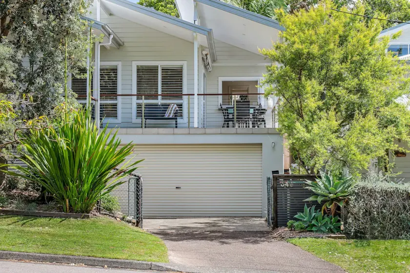 346 Die Runde Fahrt - Avoca Beach - Image 1