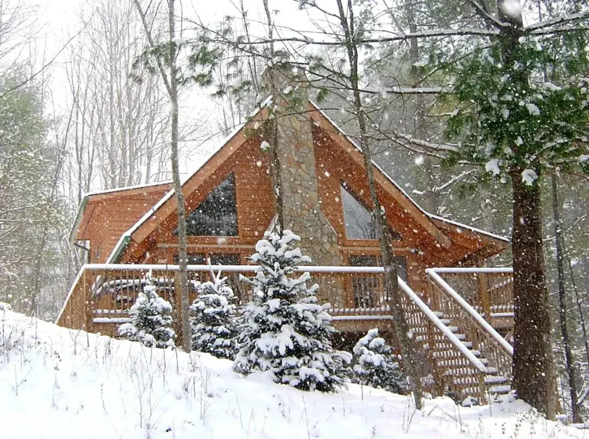 Authentic Private Log Cabin!  Hot Tub, Views, Internet, Fireplace, Air Condition - Image 1