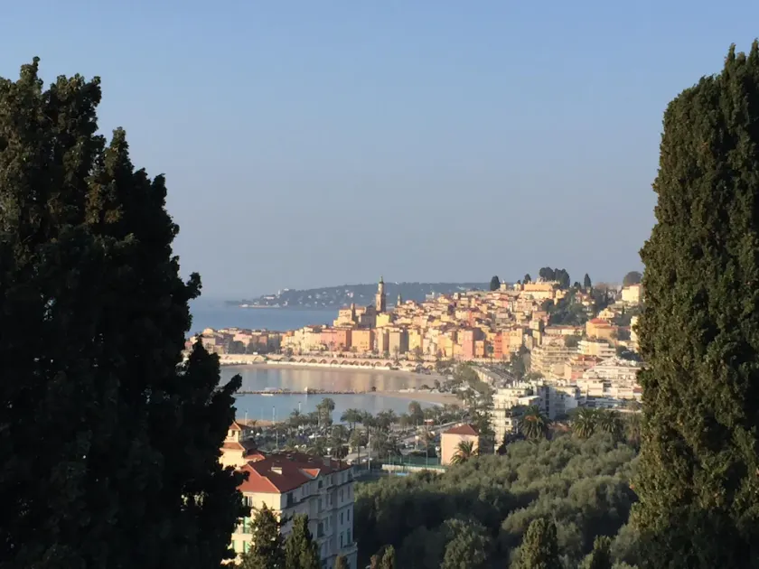 Bezaubernder Blick auf der alten Menton - Image 1