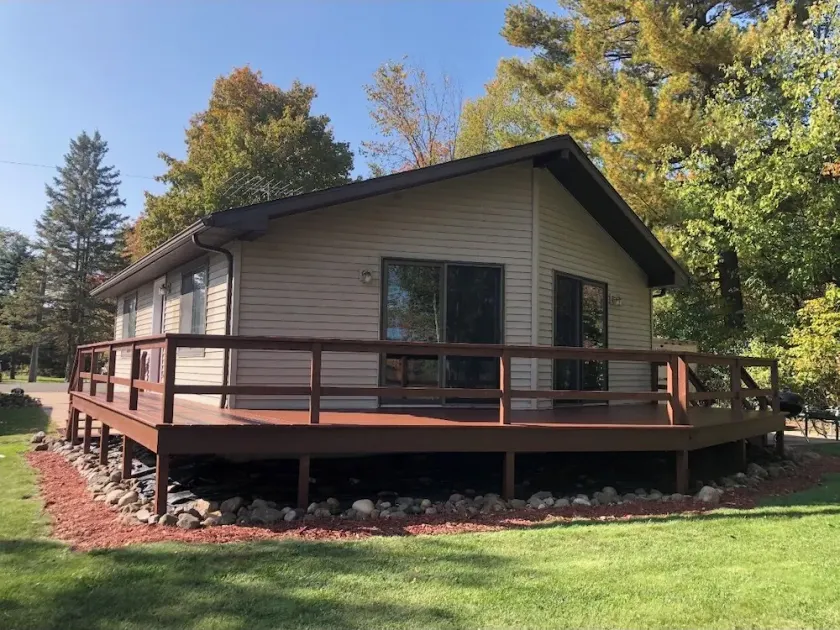 Home on the Lake AND Snowmobile / ATV Trails - Image 1