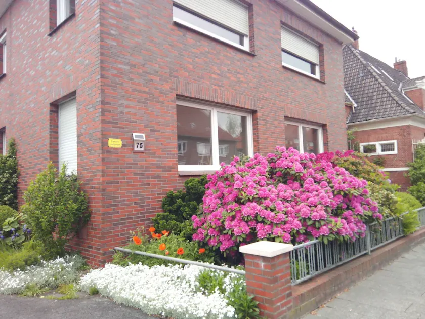 Large apartment with 3 large bedrooms - Image 1