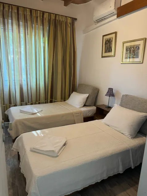 Classic apartment Meronas - Image 1