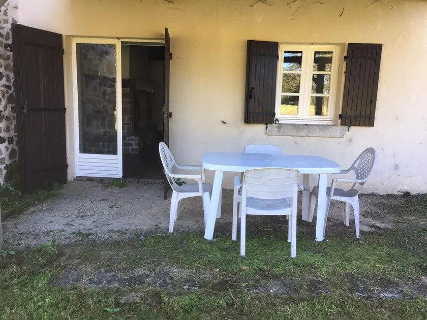 Country House - Loads of Outside Space - Image 1