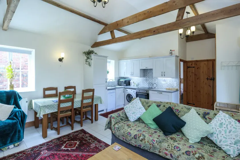  YORK single storey cottage ,gardens & open views.Thicket Priory & Derwent Ings. - Image 1