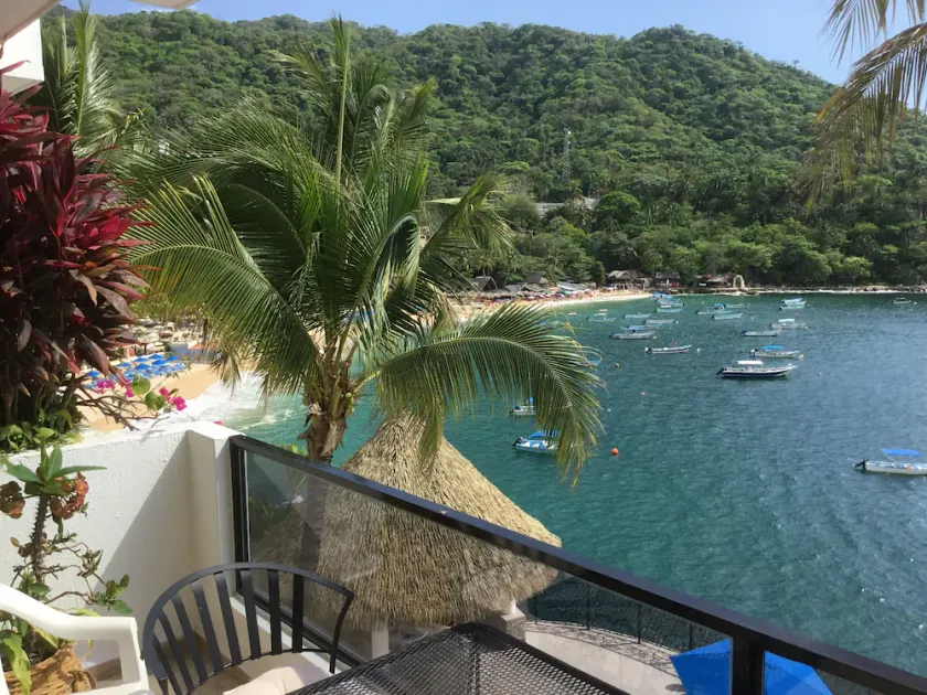 Location Location ,Condo with an exceptional ocean view.<br> - Image 1