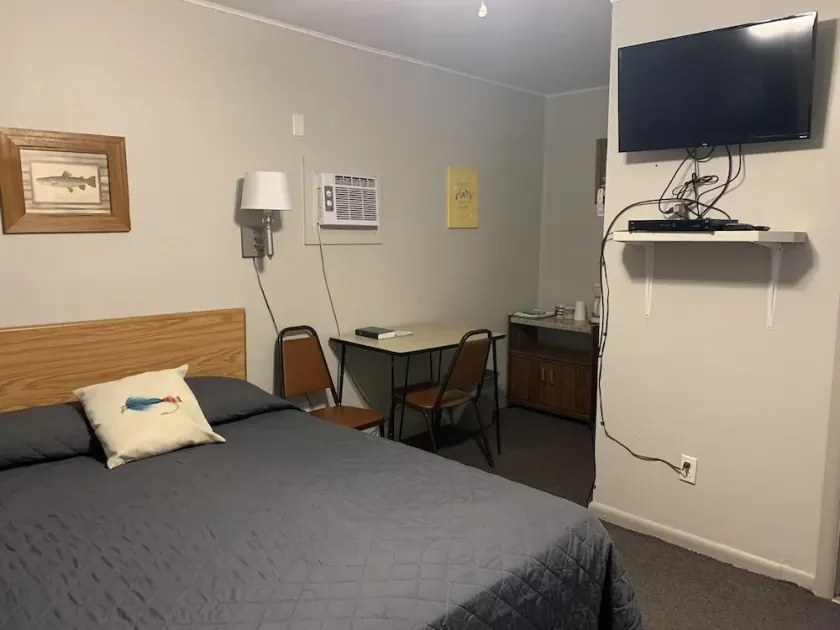 Cozy & Comfortable Stay-Cabin 15 - Image 1