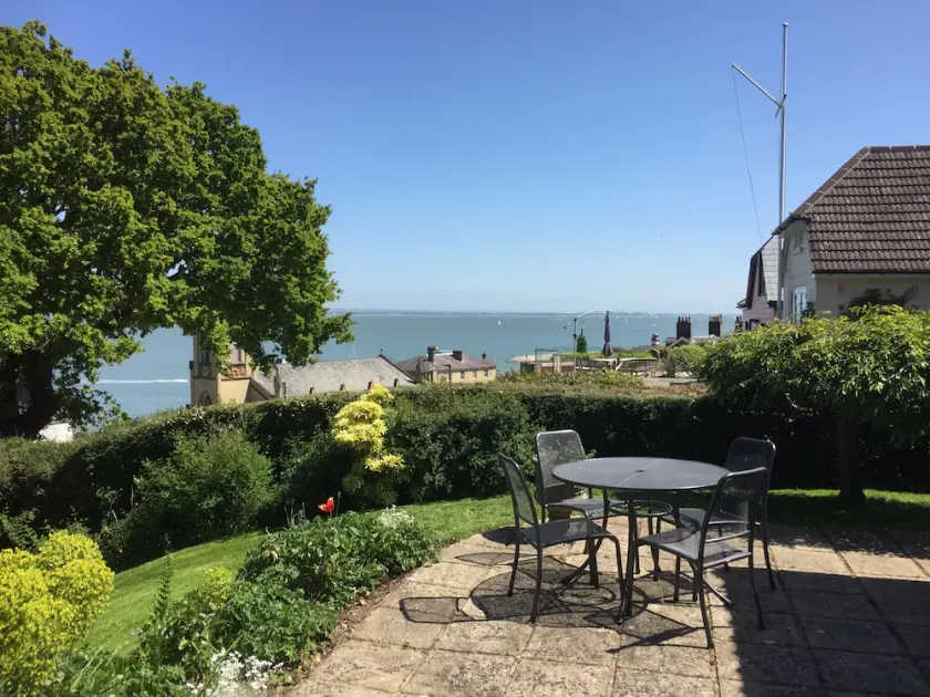 STUNNING SEA VIEWS of The Solent and Southampton Water - Image 1