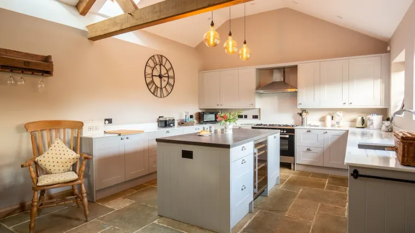 Unik konverterad Dovecote / stall 6 sovplatser i Cotswolds. - Image 1