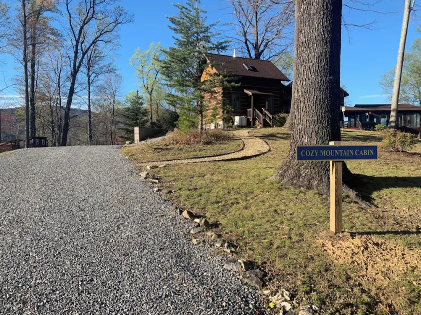 Cozy Mountain Cabin Nelson 151 near Bold Rock Cidery and DB Brewery - Image 1