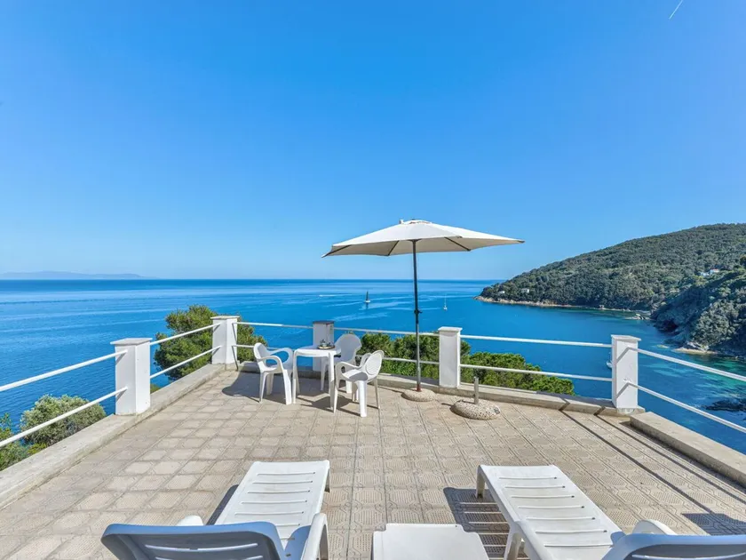 Wonderful  villa for 4 people with A/C, TV, terrace and pets allowed - Image 1