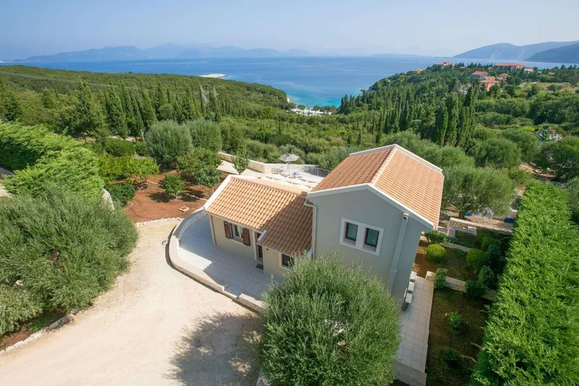 Attractive Villa, Private Pool, Amazing Sea Views - Walking Distance to Beach & Fiscardo Harbour! - Image 1