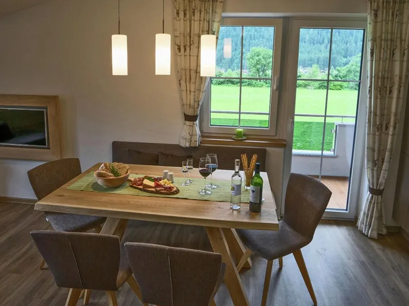 Cozy Apartment Near Ski Area in Mayrhofen - Image 1