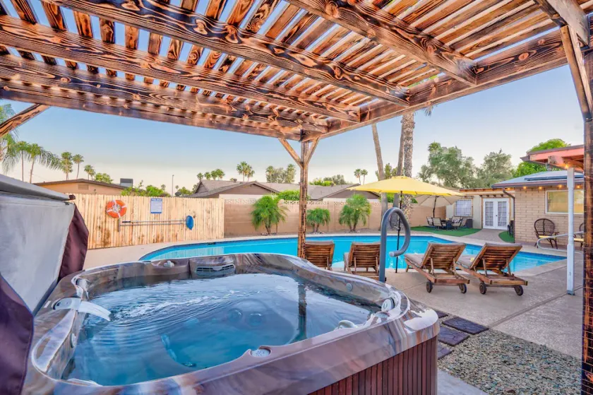 Spacious Old Town Scottsdale Paradise w/ Heated Pool, Hot Tub, Firepit & Grill! - Image 1