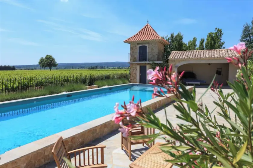 DiWine Provence, Domaine viticole, Piscine chauffée 15x5m - Image 1