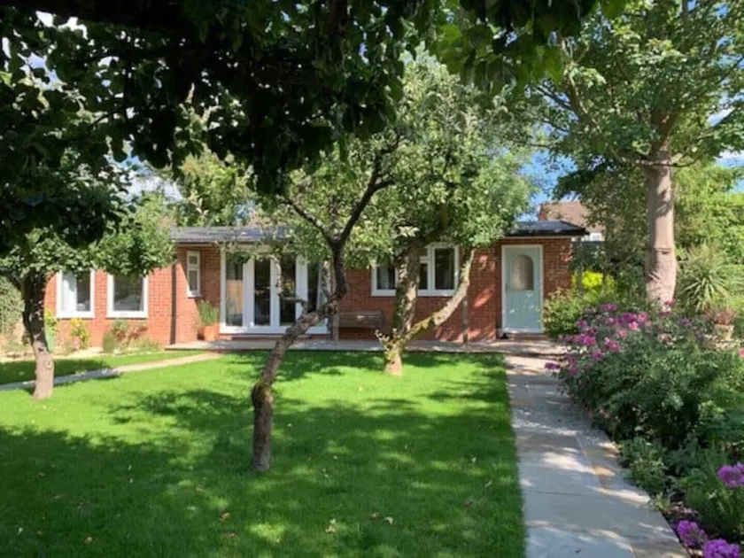 Self Contained Bungalow Wendover - Image 1