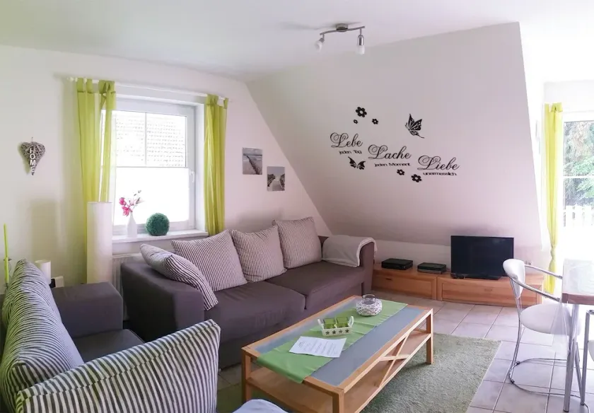 ruhig gelegene FeWo, max. 5 Pers., Waschmaschine, Balkon, WLAN, Parkplatz - Image 1