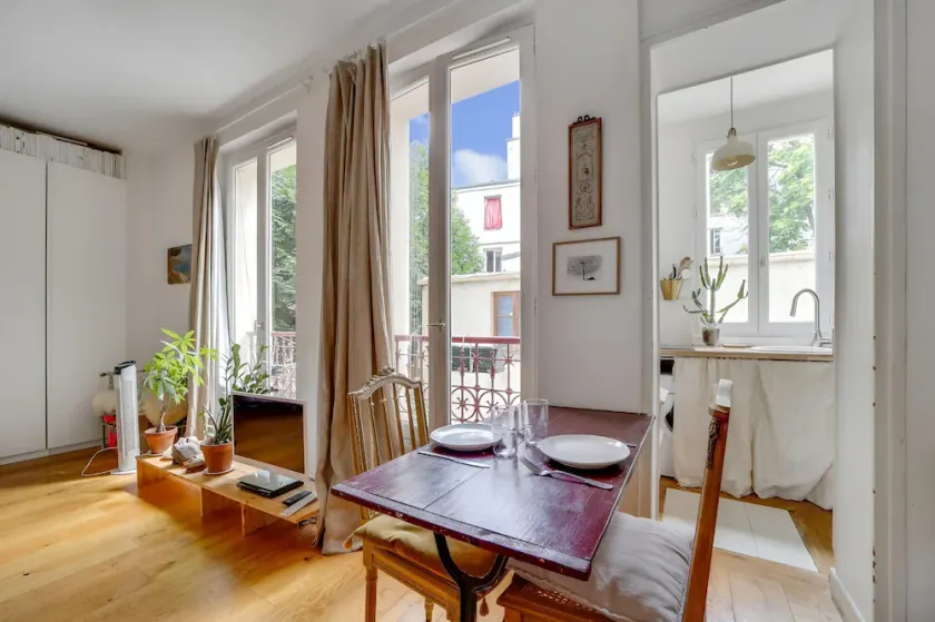 Lovely Apartment Near Paris - Image 1
