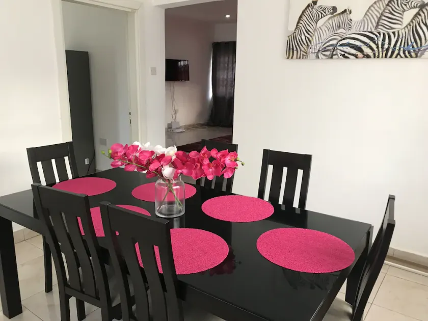 VIOLETTES Villa Vacation home - Image 1