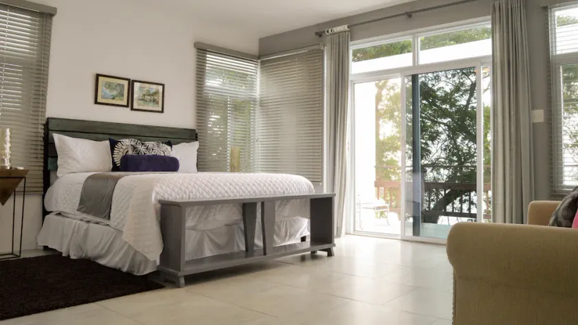 Propriété de 2 chambres en bord de mer à Westmoreland - Image 1