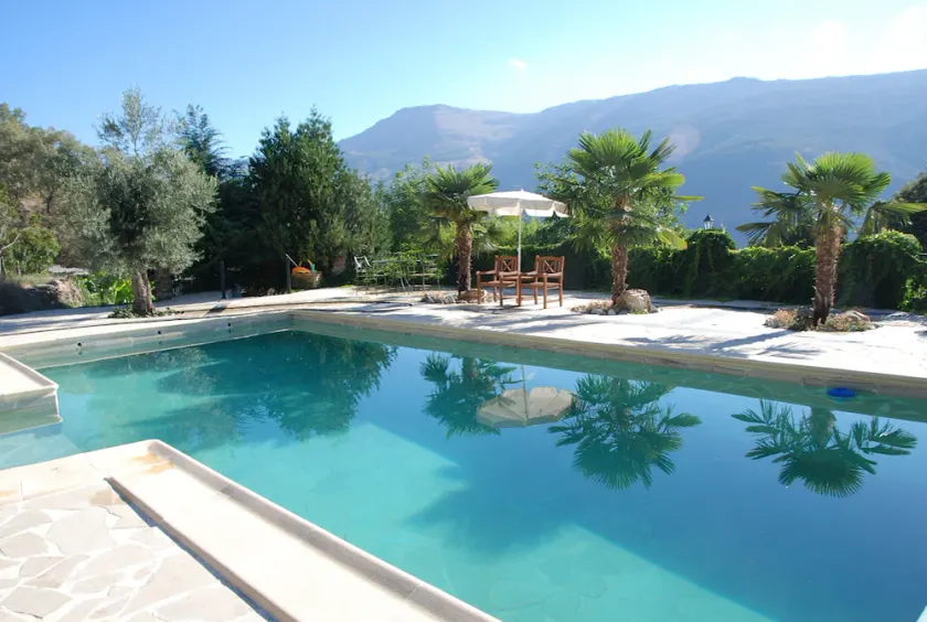 Country cottage for 4 with large swimming pool in Sierra Nevada National park. - Image 1