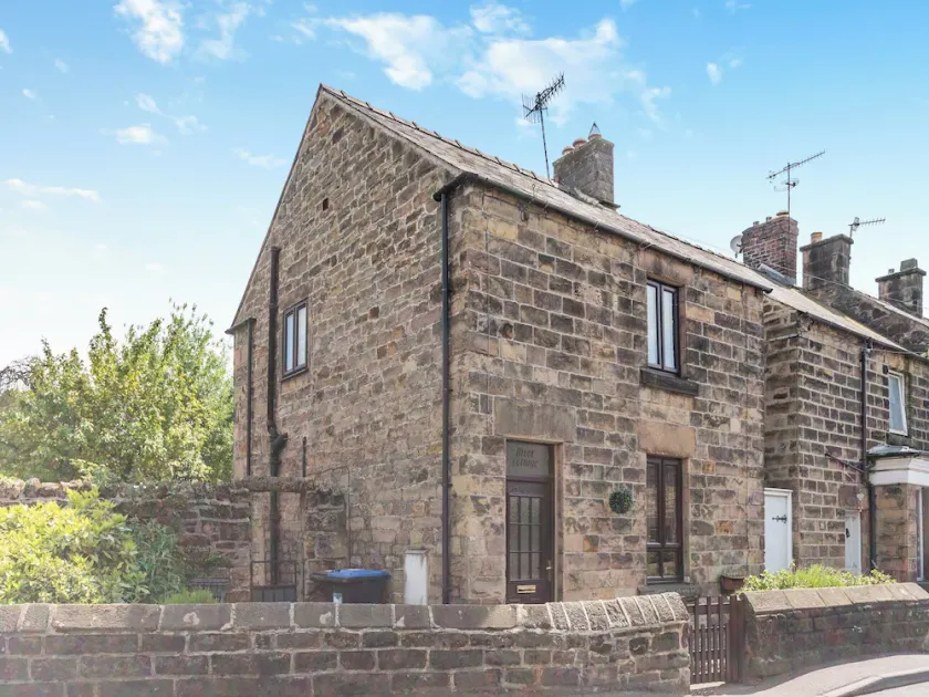 2 bedroom accommodation in Darley Bridge, near Matlock - Image 1