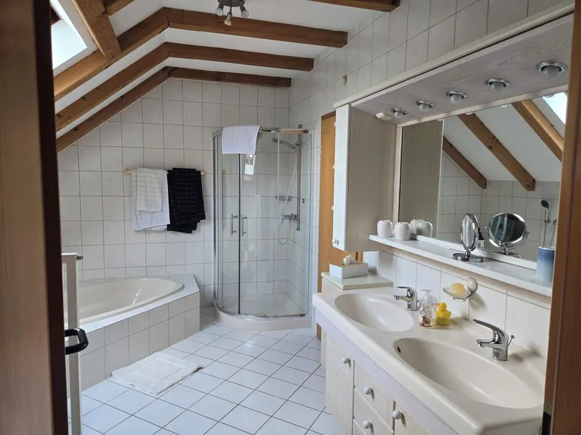 Sunny, comfortable apartment on the 1st floor . a view in a very quiet location - Image 1
