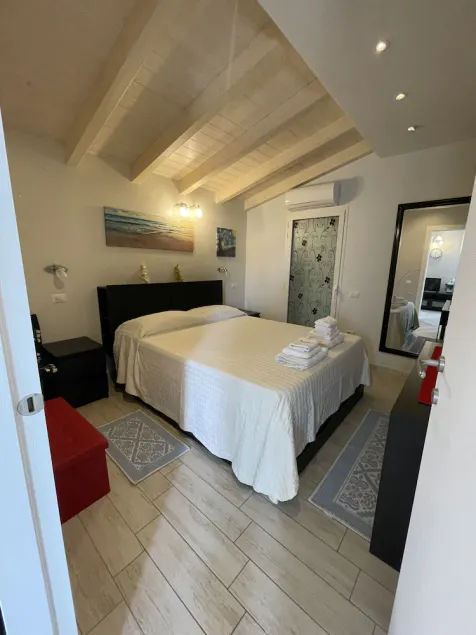 Il comfort di casa tua immersa tra mare e monti - Image 1